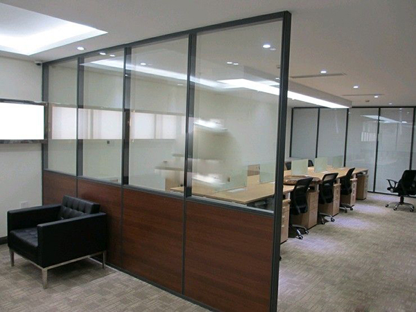 鋁合金邊框玻璃隔斷做法有那些?